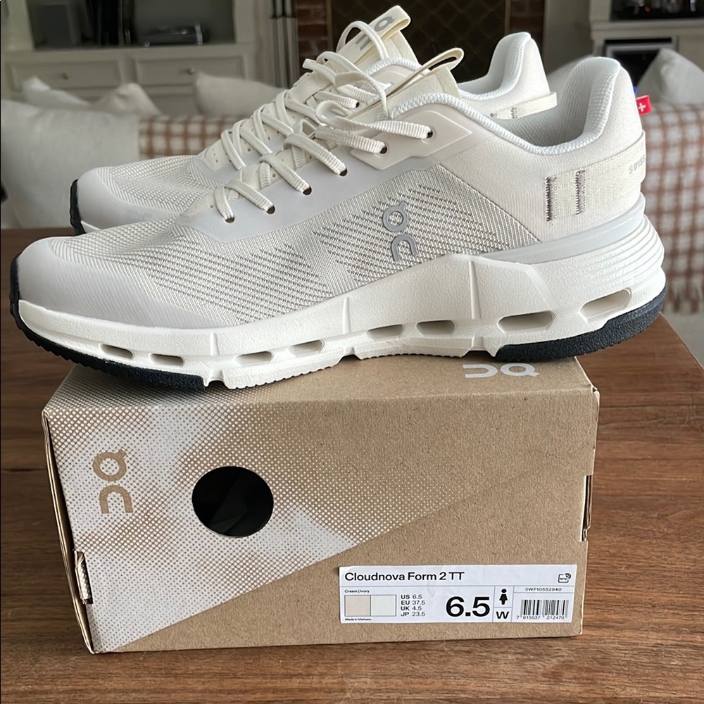 NEW! Never worn! On Cloudnova Form 2TT Running White Athletic Shoes